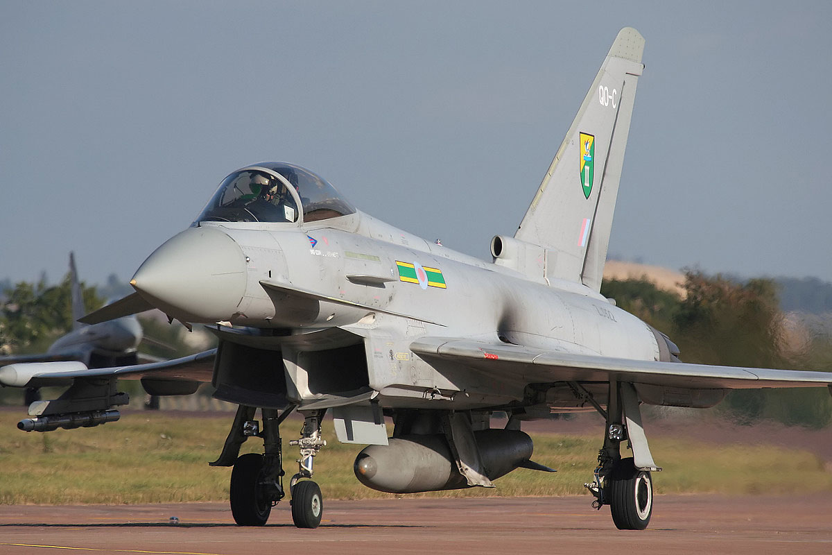 ZJ922 / QO-C (cn 0073/BS013) Taxiing out for take off on runway 09 in the late afternoon sunshine at RAF Fairford for another sortie as part of the RAF Deployed Operations Exercise (DOTEX) 2007